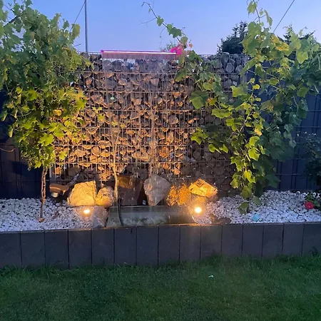 Wellness-villa-eifel 3 Schlafzimmer * מכרניך