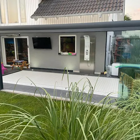 Wellness-villa-eifel 3 Schlafzimmer וילה