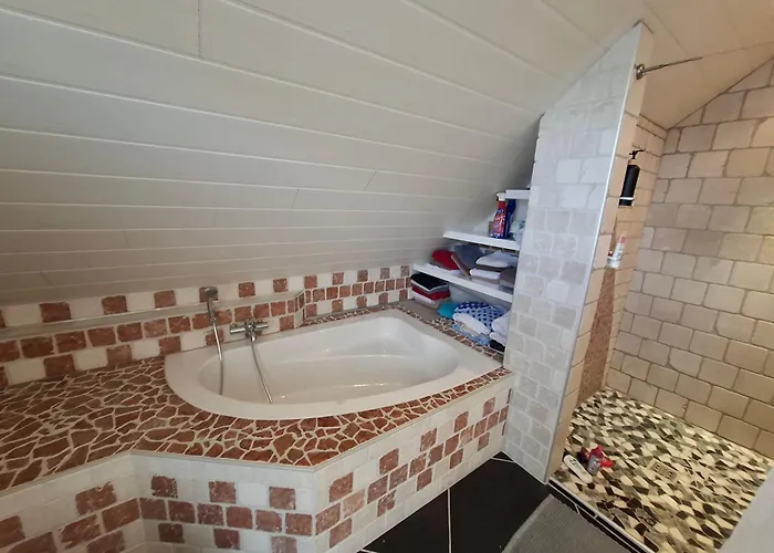 Wellness-villa-eifel 3 Schlafzimmer Villa *